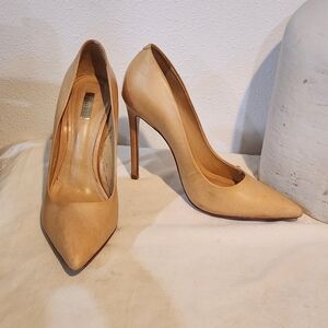 SCHUTZ Tan Heels